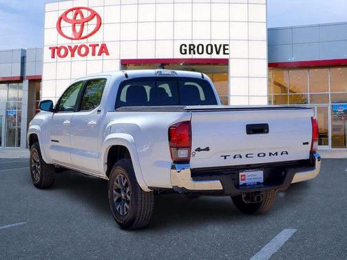 Ice Cap 2023 Toyota Tacoma SR5