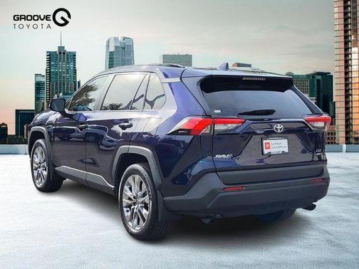 2025 Toyota RAV4 XLE Premium