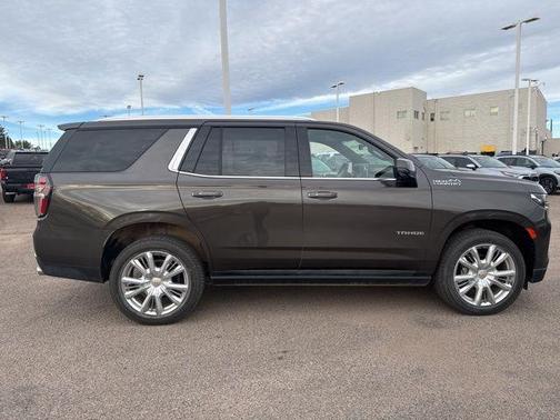2021 Chevrolet Tahoe 4WD High Country