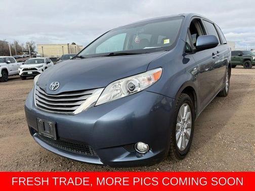 2017 Toyota Sienna XLE