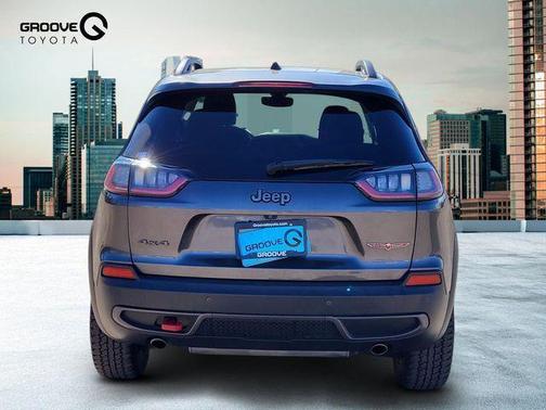 Granite Crystal Metallic Clearcoat 2019 Jeep Cherokee Trailhawk