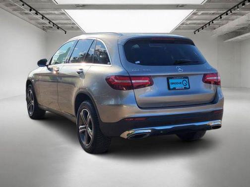 Mojave Silver Metallic 2019 Mercedes-Benz GLC 300 4MATIC