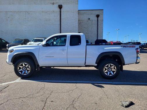 2022 Toyota Tacoma TRD Off Road