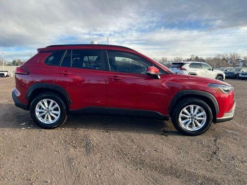 2023 Toyota Corolla Cross LE