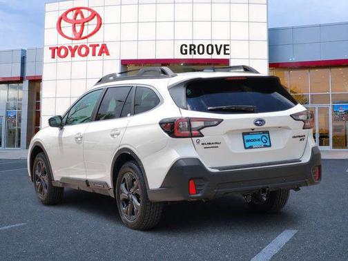 Crystal White Pearl 2021 Subaru Outback Onyx Edition XT
