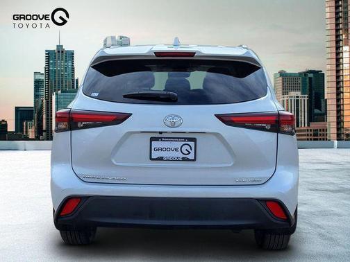 2025 Toyota Highlander XLE