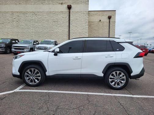 2019 Toyota RAV4 XLE Premium