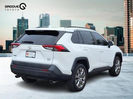 2019 Toyota RAV4 XLE Premium