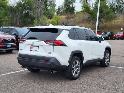 2019 Toyota RAV4 XLE Premium