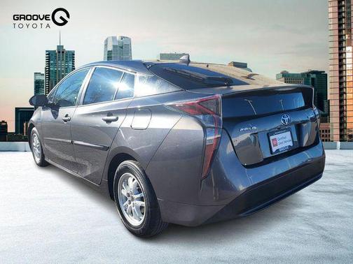 2016 Toyota Prius Three