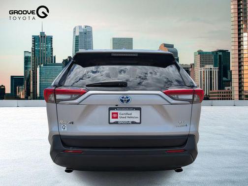 2022 Toyota RAV4 Hybrid XLE Premium