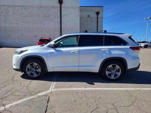 2017 Toyota Highlander Hybrid Platinum