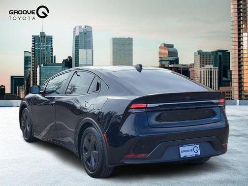 2026 Toyota Prius Plug-In Hybrid SE