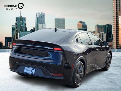 2026 Toyota Prius Plug-In Hybrid SE