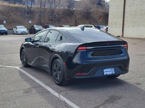 2026 Toyota Prius Plug-In Hybrid SE