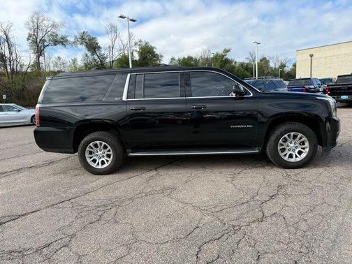 2019 GMC Yukon XL SLT