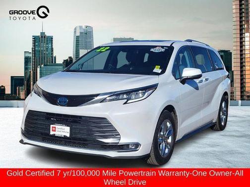 2022 Toyota Sienna Limited