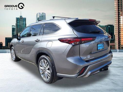 2025 Toyota Highlander Platinum