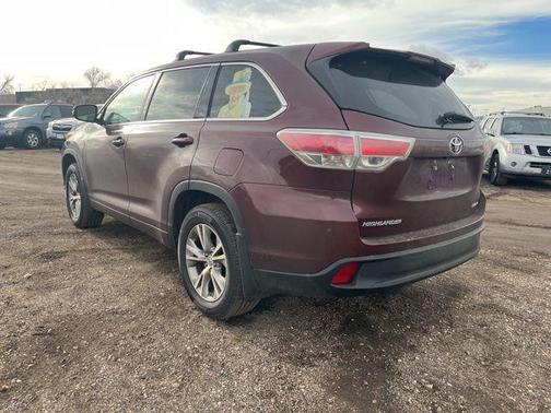 2015 Toyota Highlander LE