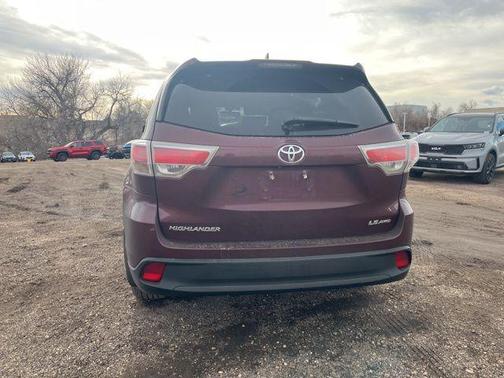 2015 Toyota Highlander LE