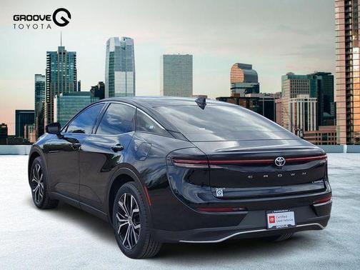 Black 2023 Toyota Crown Limited