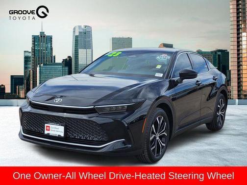Black 2023 Toyota Crown Limited