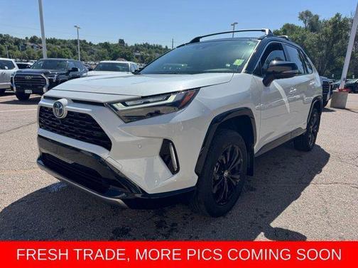 2024 Toyota RAV4 Hybrid SE