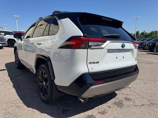 2024 Toyota RAV4 Hybrid SE