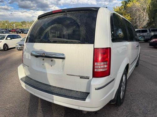 2009 Chrysler Town & Country Limited