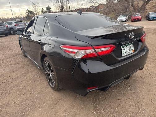2019 Toyota Camry SE