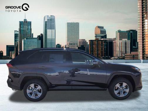 2025 Toyota RAV4 Hybrid XLE