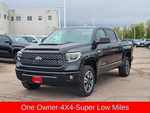 Midnight Black Metallic 2021 Toyota Tundra SR5