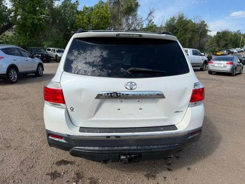 Blizzard Pearl 2011 Toyota Highlander SE