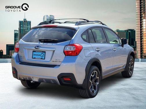 Ice Silver Metallic 2014 Subaru XV Crosstrek 2.0i Premium