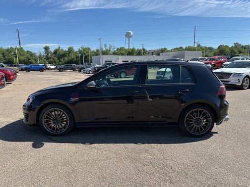 2017 Volkswagen Golf GTI 2.0T S 4-Door