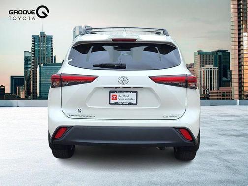 2020 Toyota Highlander LE