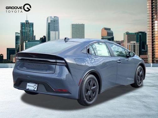 2026 Toyota Prius Plug-In Hybrid SE