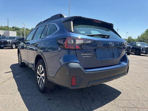 2021 Subaru Outback Base
