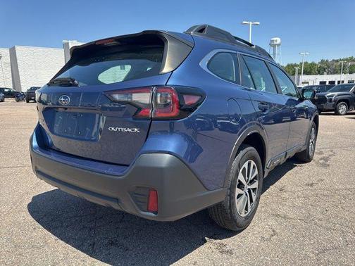 2021 Subaru Outback Base