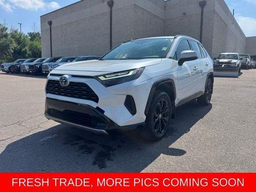 2023 Toyota RAV4 Hybrid SE