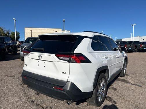 2020 Toyota RAV4 XLE Premium