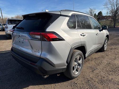 2023 Toyota RAV4 Hybrid XLE