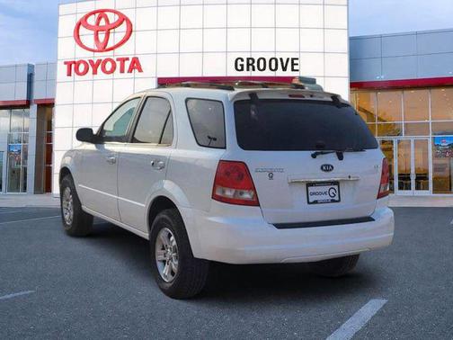 White 2006 Kia Sorento LX