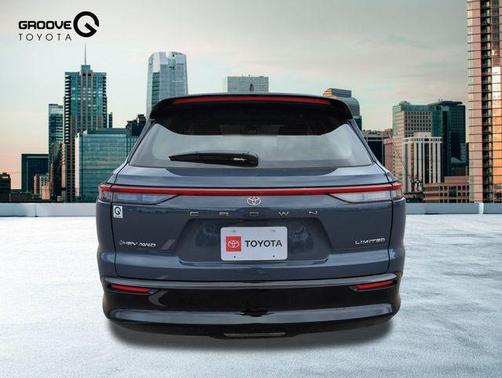 2025 Toyota Crown Signia Limited