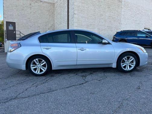 2012 Nissan Altima 3.5 SR