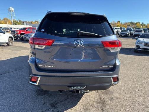 2017 Toyota Highlander Limited
