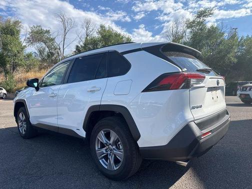 2023 Toyota RAV4 Hybrid LE