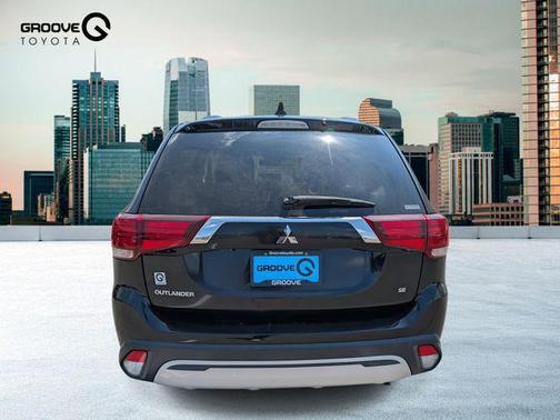 2020 Mitsubishi Outlander SE
