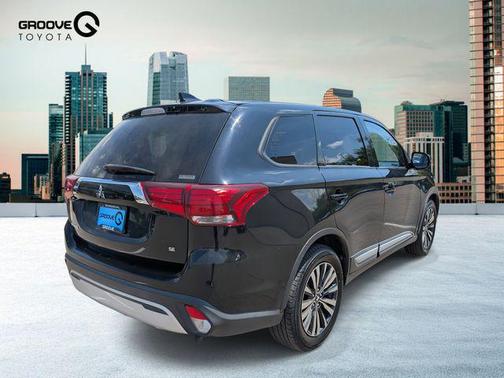 2020 Mitsubishi Outlander SE