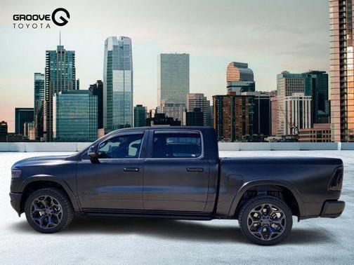 Diamond Black Crystal Pearlcoat 2021 RAM 1500 Limited